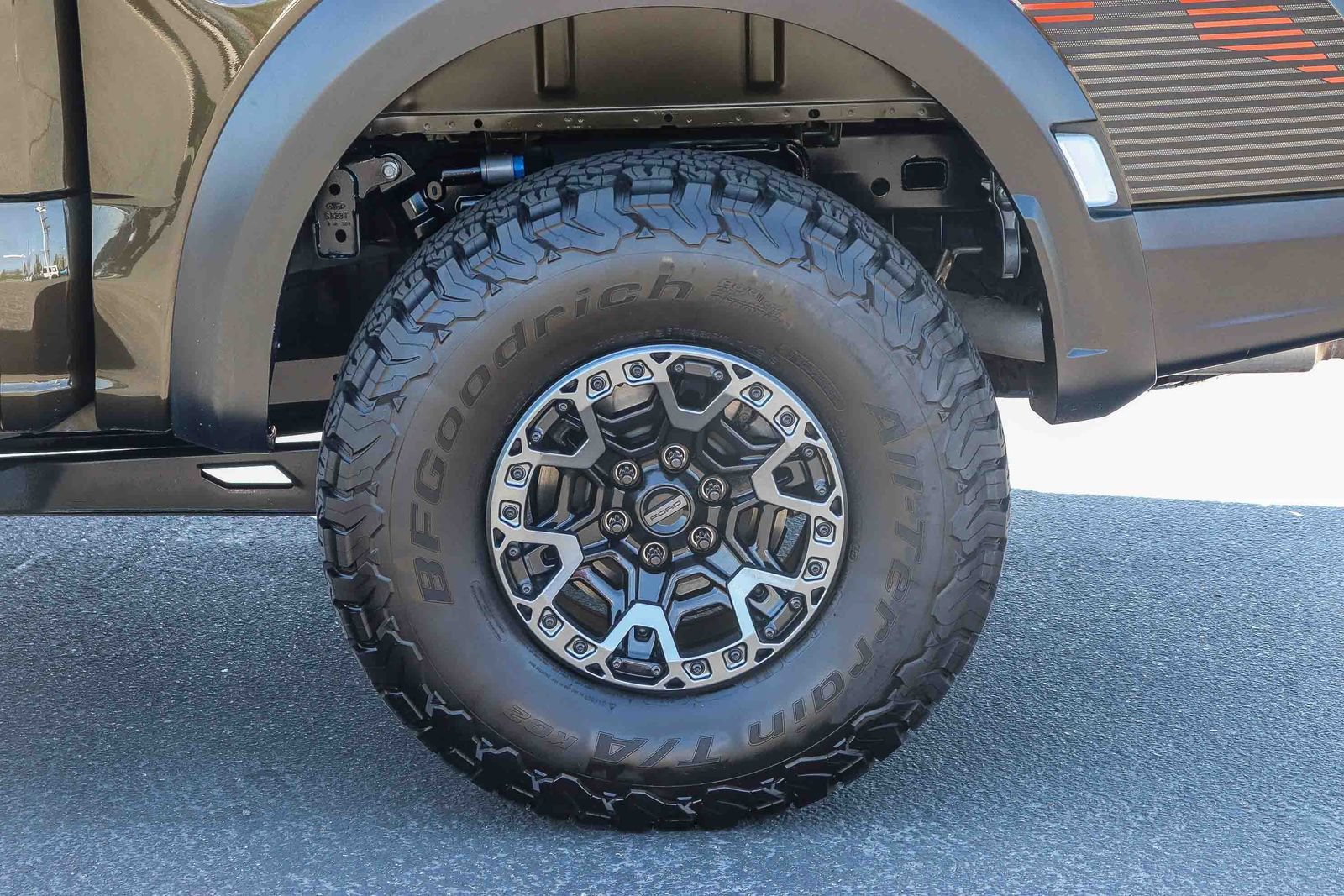 Certified 2024 Ford F150 Raptor w/ Equipment Group 803A Raptor R AWD/4WD image 8
