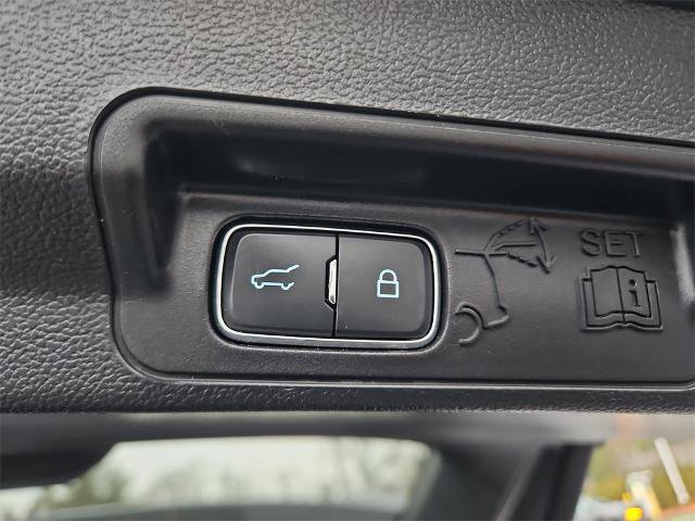 Certified 2023 Ford Explorer XLT w/ Equipment Group 202A image 18