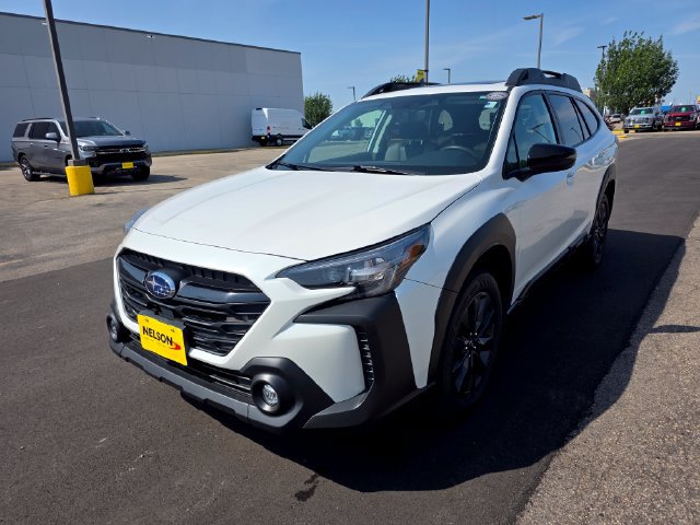 Used 2024 Subaru Outback Onyx Edition AWD/4WD image 2