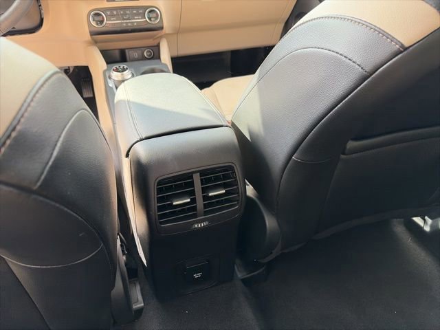 Certified 2020 Ford Escape Titanium image 23