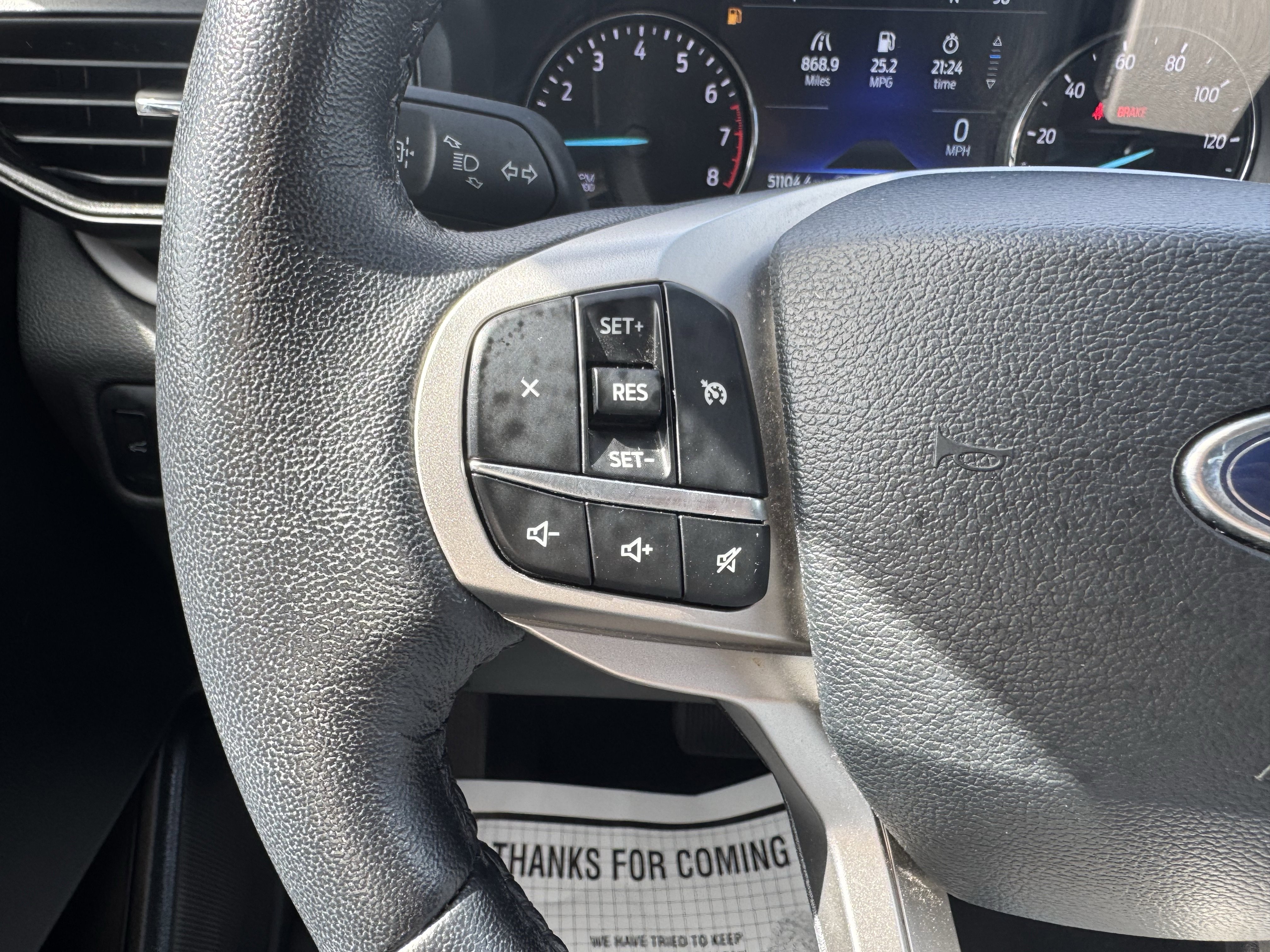 Certified 2024 Ford Explorer XLT RWD image 9