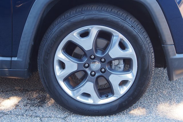 Used 2021 Jeep Compass Limited w/ Sun and Sound Group FWD image 9