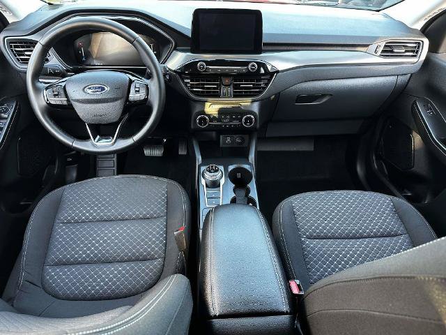 Certified 2023 Ford Escape Active AWD/4WD image 12