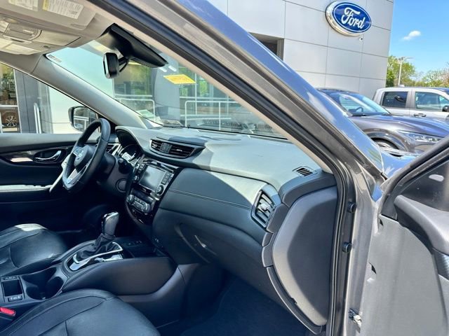 Used 2020 Nissan Rogue SL w/ Premium Package AWD/4WD image 50