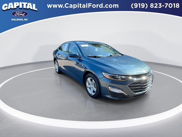 Used 2024 Chevrolet Malibu LS w/ LPO, Floor Liner Package FWD image 2