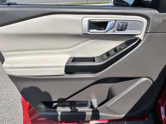 Certified 2020 Ford Explorer Platinum AWD/4WD image 16