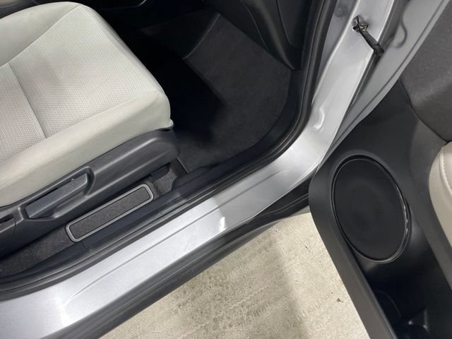 Used 2022 Honda HR-V LX image 29