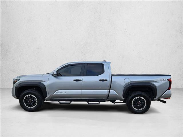 Used 2025 Toyota Tacoma TRD Off-Road w/ TRD Off Road Upgrade Package AWD/4WD image 9
