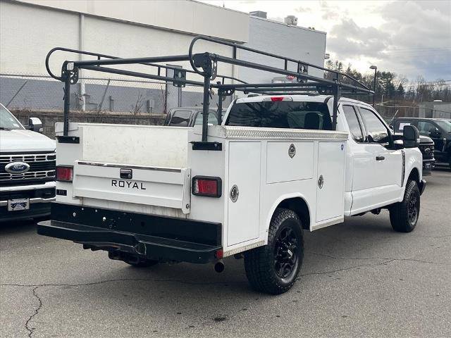 Certified 2023 Ford F250 XLT image 3