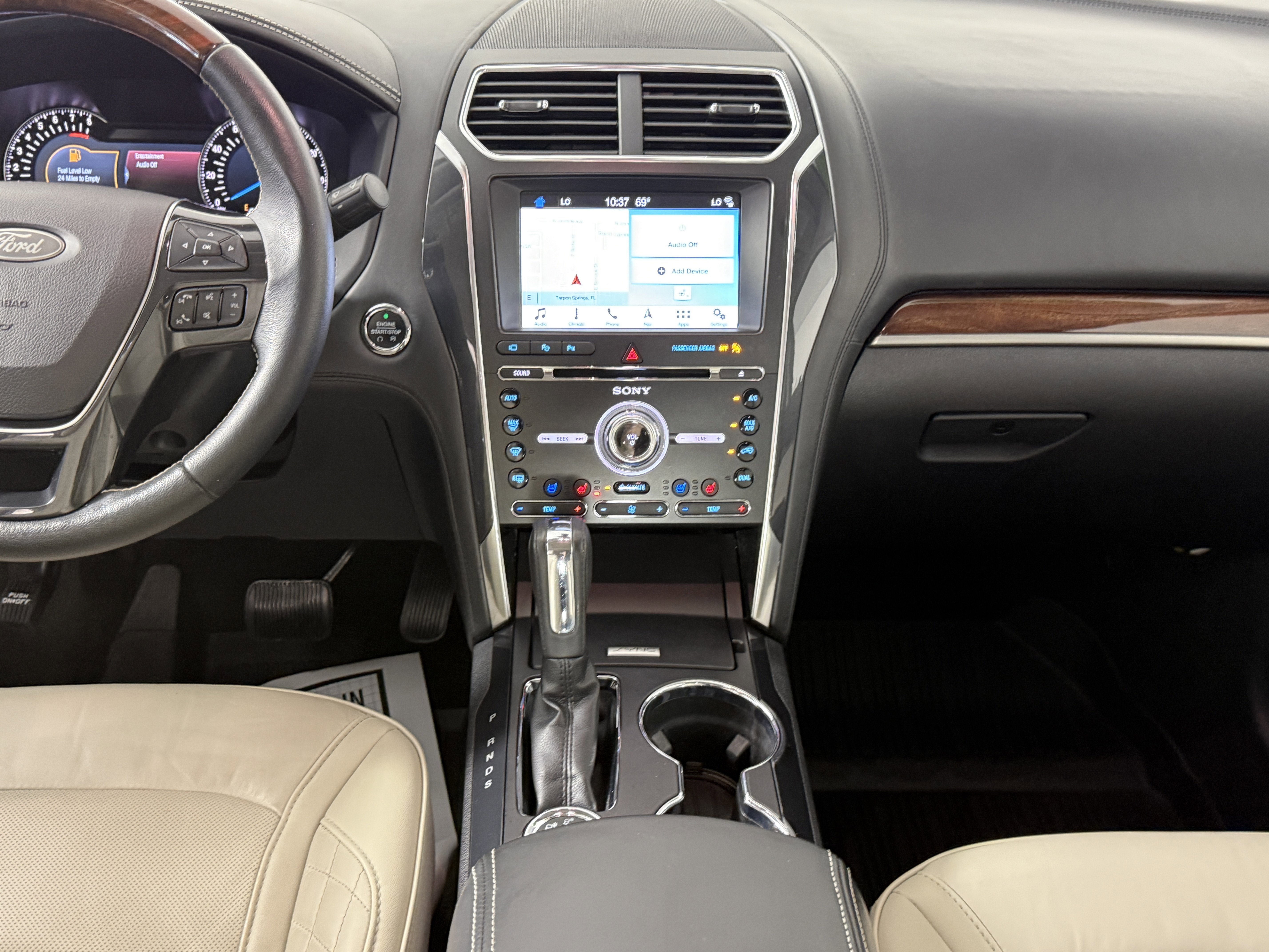 Certified 2018 Ford Explorer Platinum image 12