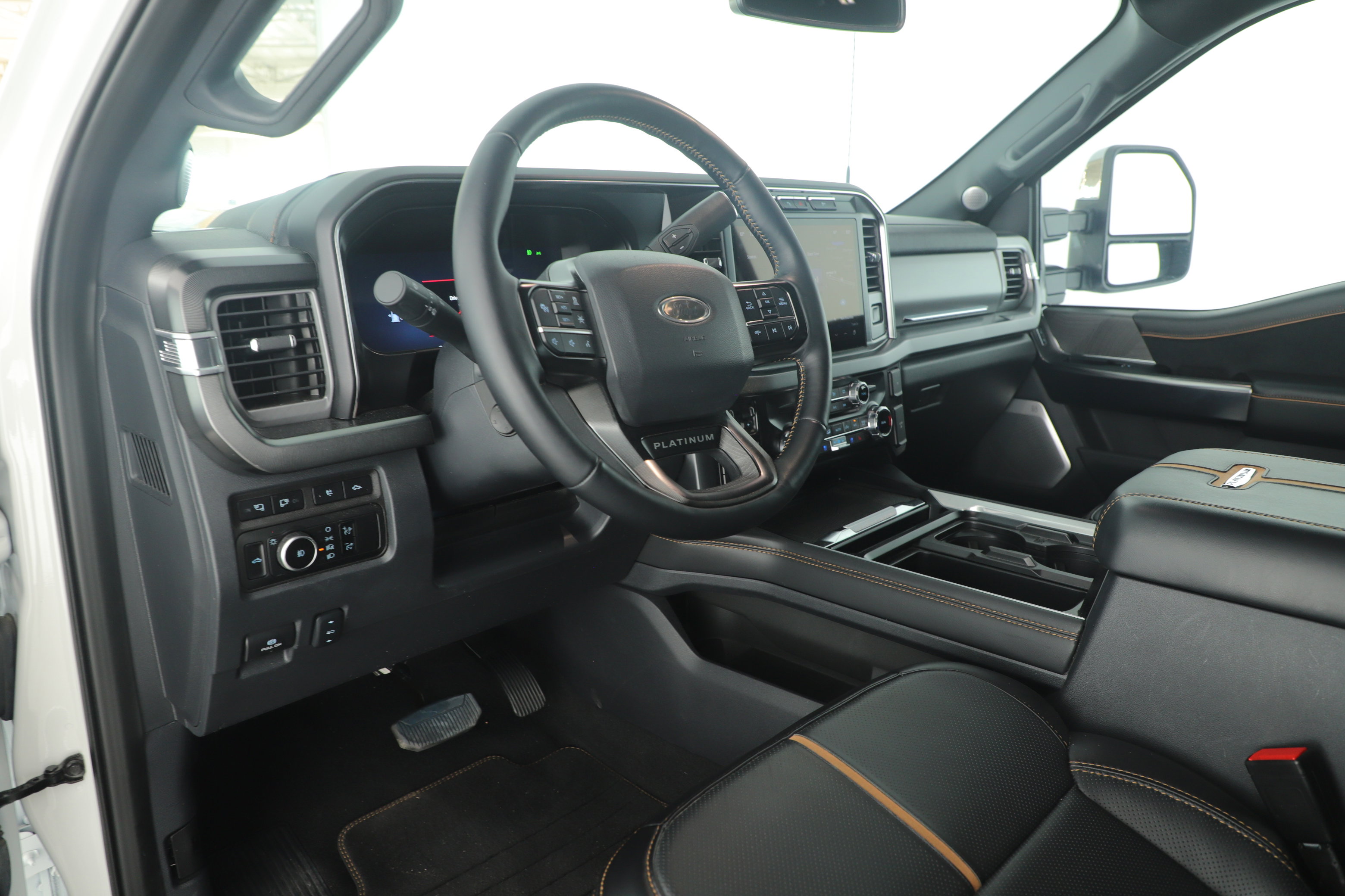 Certified 2024 Ford F250 Platinum image 5