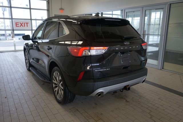 Certified 2022 Ford Escape Titanium w/ Class II Trailer Tow Package AWD/4WD image 11