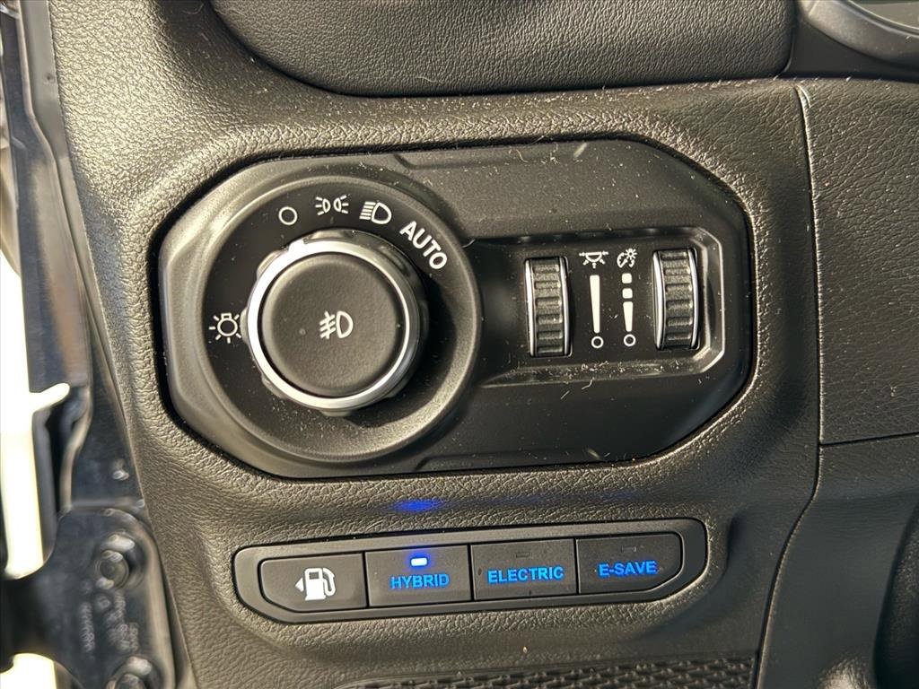 Used 2021 Jeep Wrangler Unlimited Rubicon 4xe w/ Steel Bumper Group image 21