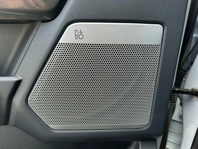 Certified 2023 Ford F150 Lariat w/ Equipment Group 502A High image 28