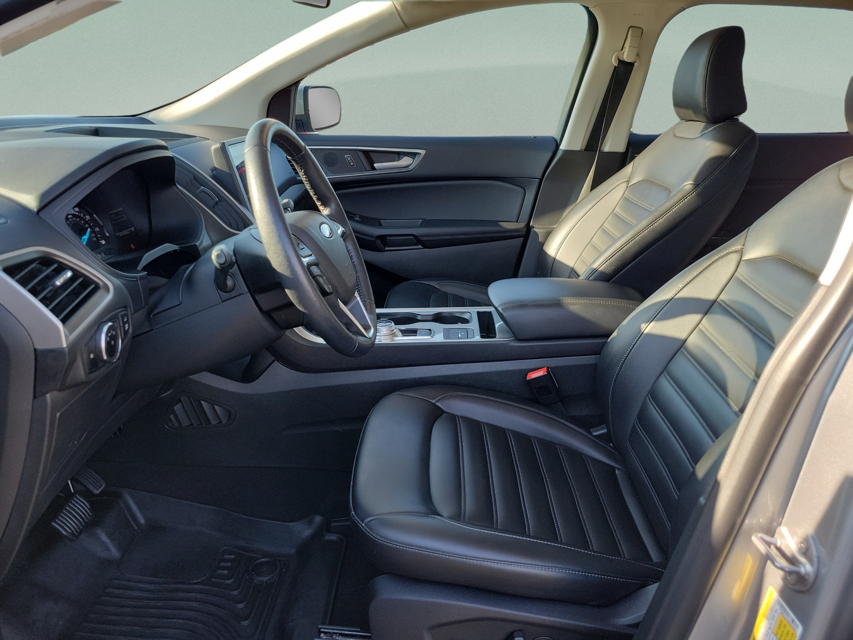Certified 2024 Ford Edge SEL w/ Convenience Package AWD/4WD image 17