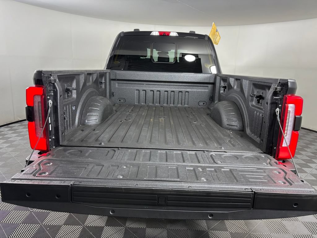 Certified 2023 Ford F350 Platinum w/ FX4 Off-Road Package AWD/4WD image 33