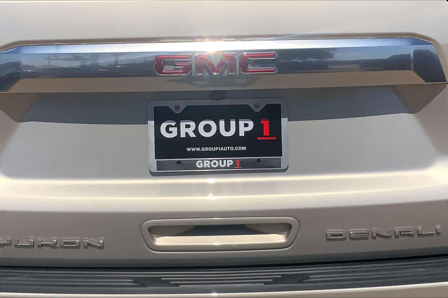 Used 2023 GMC Yukon XL Denali AWD/4WD image 31