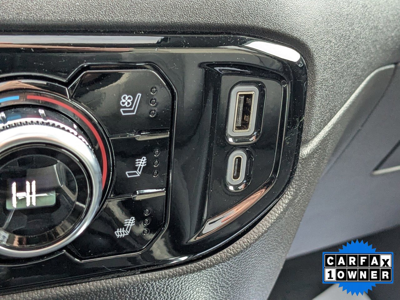 Used 2024 GMC Sierra 1500 SLT w/ SLT Premium Plus Package image 27