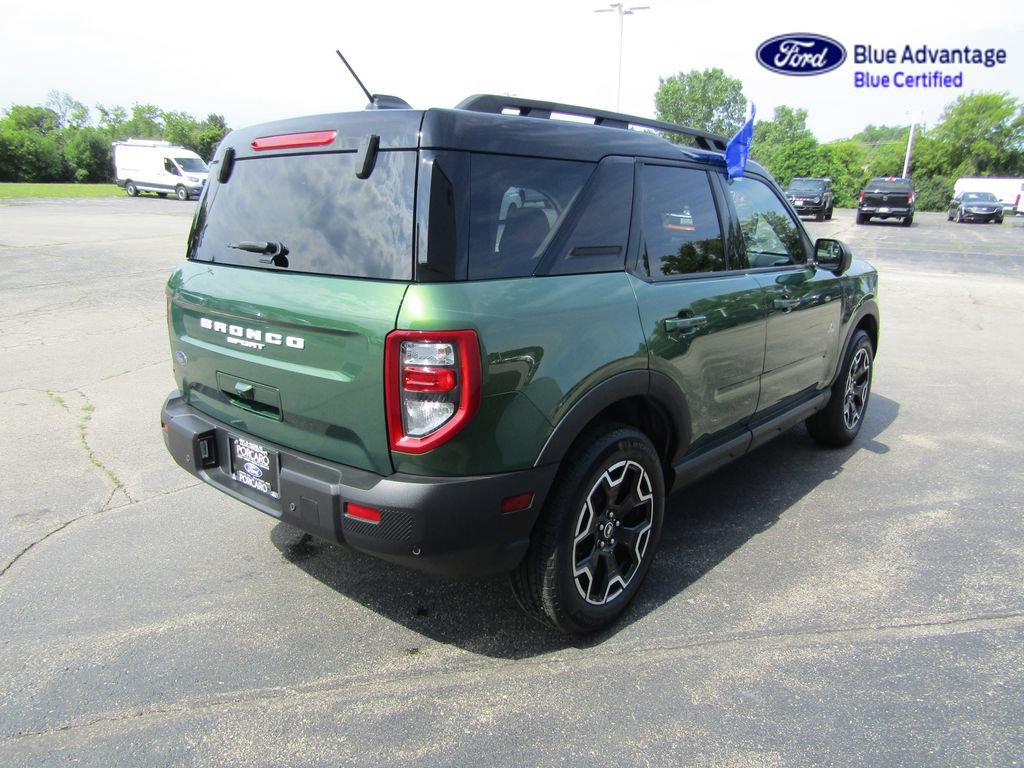 Certified 2025 Ford Bronco Sport Outer Banks w/ Outer Banks Tech Package+ AWD/4WD image 8