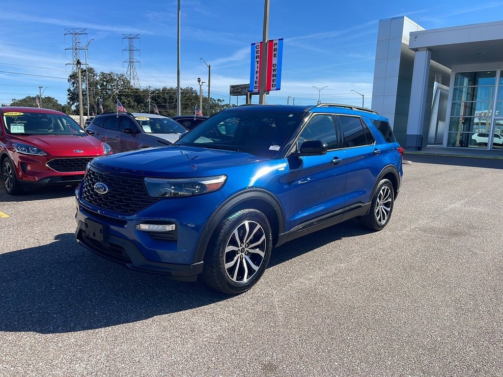 Certified 2022 Ford Explorer ST-Line w/ Class IV Trailer Tow Package image 5