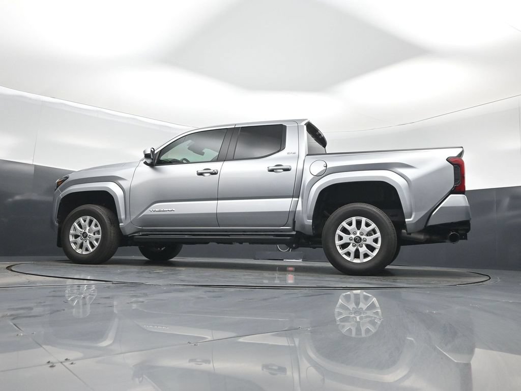 Used 2026 Toyota Tacoma SR5 RWD image 46