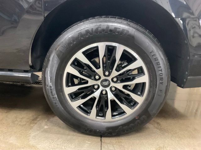 Certified 2025 Ford Expedition Max Platinum AWD/4WD image 21