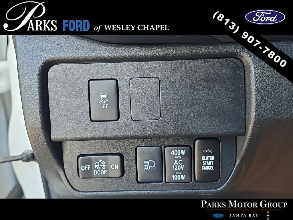 Used 2022 Toyota Tacoma TRD Off-Road AWD/4WD image 26