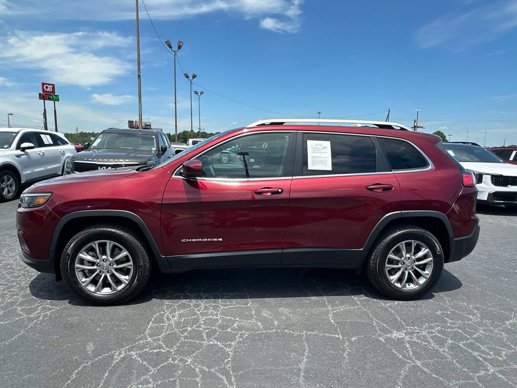 Used 2021 Jeep Cherokee Latitude Lux w/ Comfort/Convenience Group AWD/4WD image 4