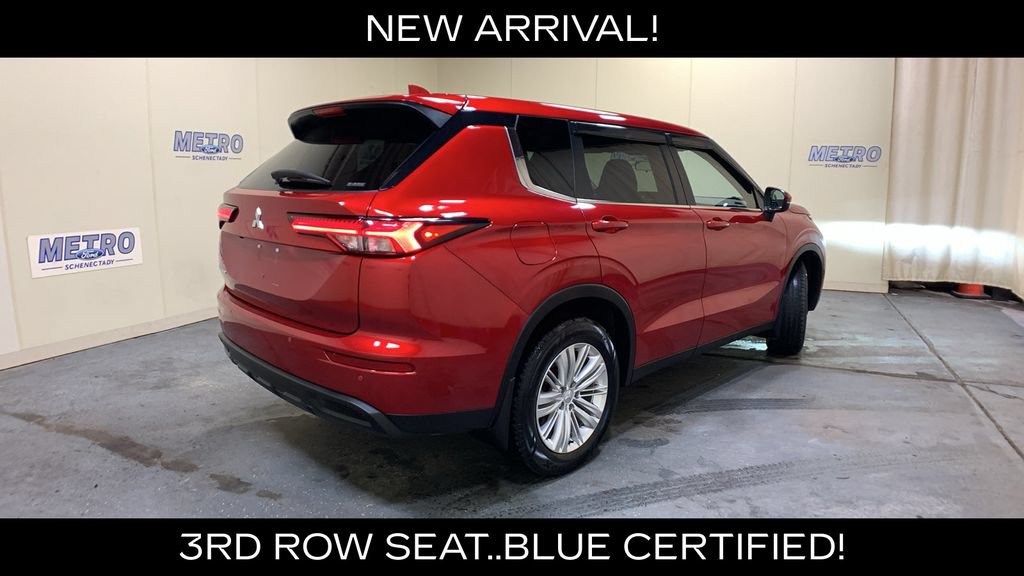 Used 2024 Mitsubishi Outlander ES AWD/4WD image 3