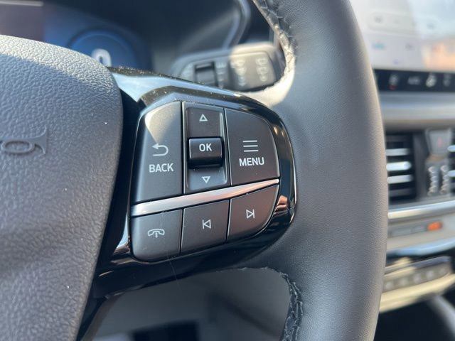 Certified 2023 Ford Escape Platinum w/ Premium Technology Package image 13
