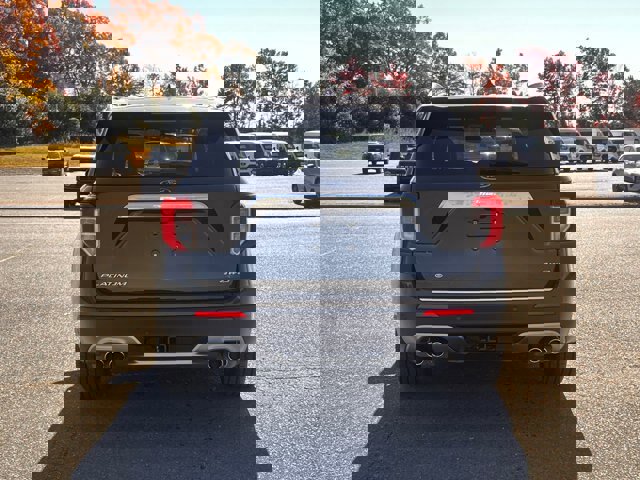 Certified 2022 Ford Explorer Platinum w/ Equipment Group 601A image 4