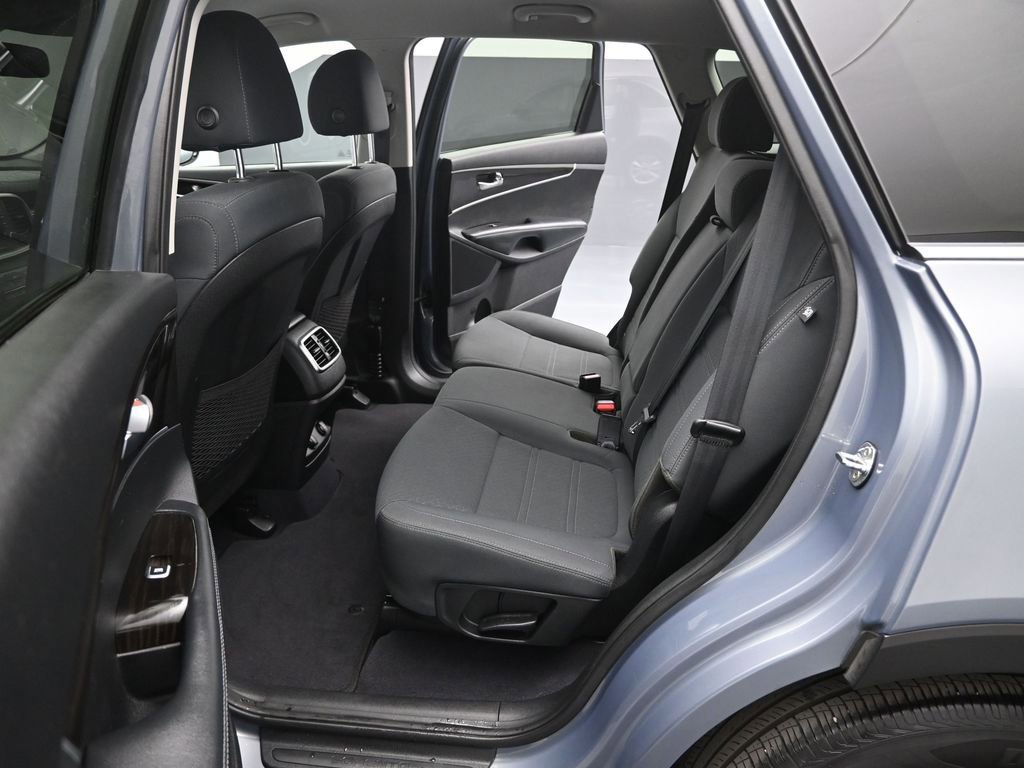 Used 2020 Kia Sorento LX image 44