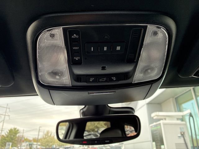 Used 2025 Dodge Durango GT AWD/4WD image 22