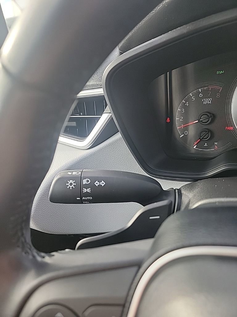 Used 2020 Toyota Corolla SE image 47