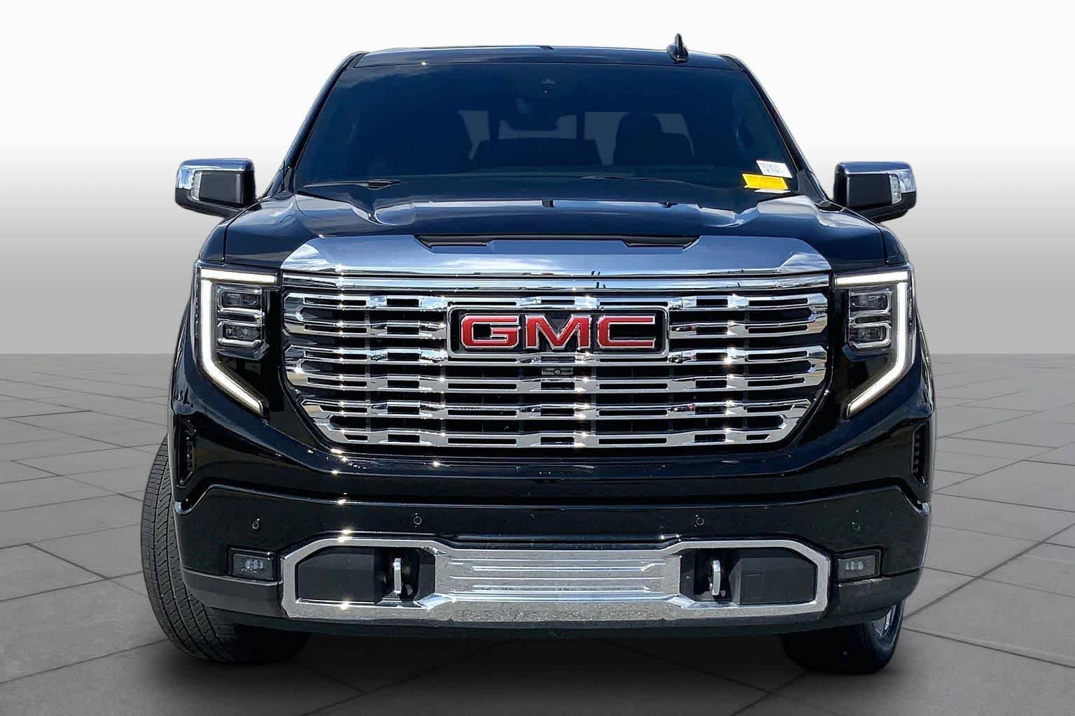 Used 2026 GMC Sierra 1500 Denali AWD/4WD image 4