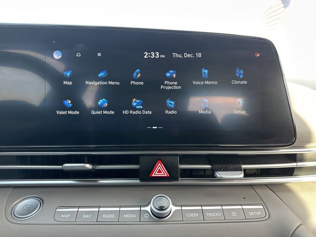 Used 2024 Hyundai Elantra SEL image 27