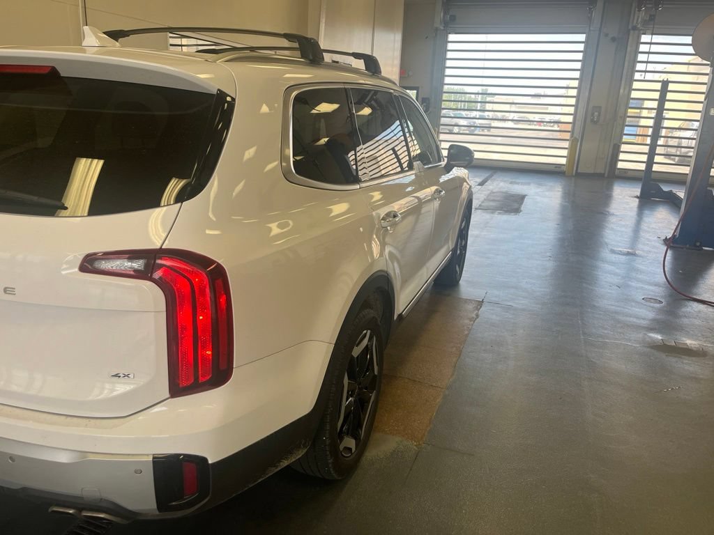 Used 2024 Kia Telluride S AWD/4WD image 8