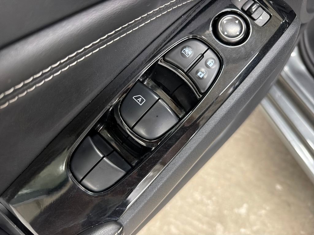 Used 2023 Nissan Altima 2.5 SL FWD image 18