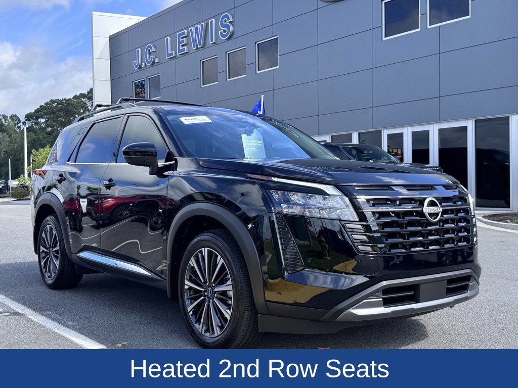 Used 2026 Nissan Pathfinder Platinum w/ Cargo Package FWD video 2