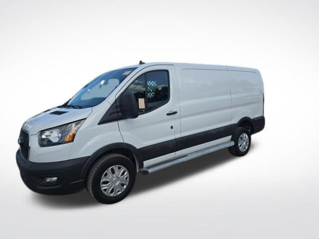 Certified 2025 Ford Transit 250 Low Roof w/ Exterior Upgrade Package RWD image 9