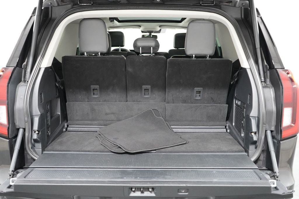 Certified 2025 Ford Expedition Active AWD/4WD image 34
