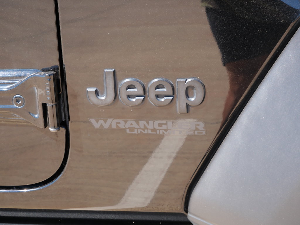 Used 2022 Jeep Wrangler Unlimited Sport AWD/4WD image 8