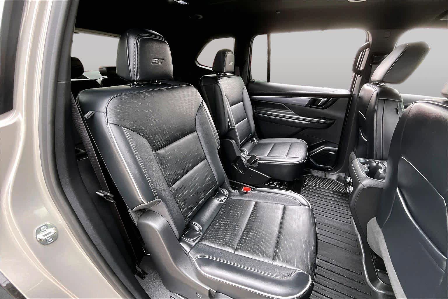 Used 2026 Buick Enclave Sport Touring w/ Power Package FWD image 19