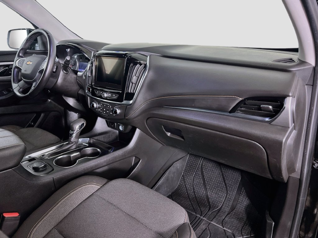 Used 2021 Chevrolet Traverse LT AWD/4WD image 35