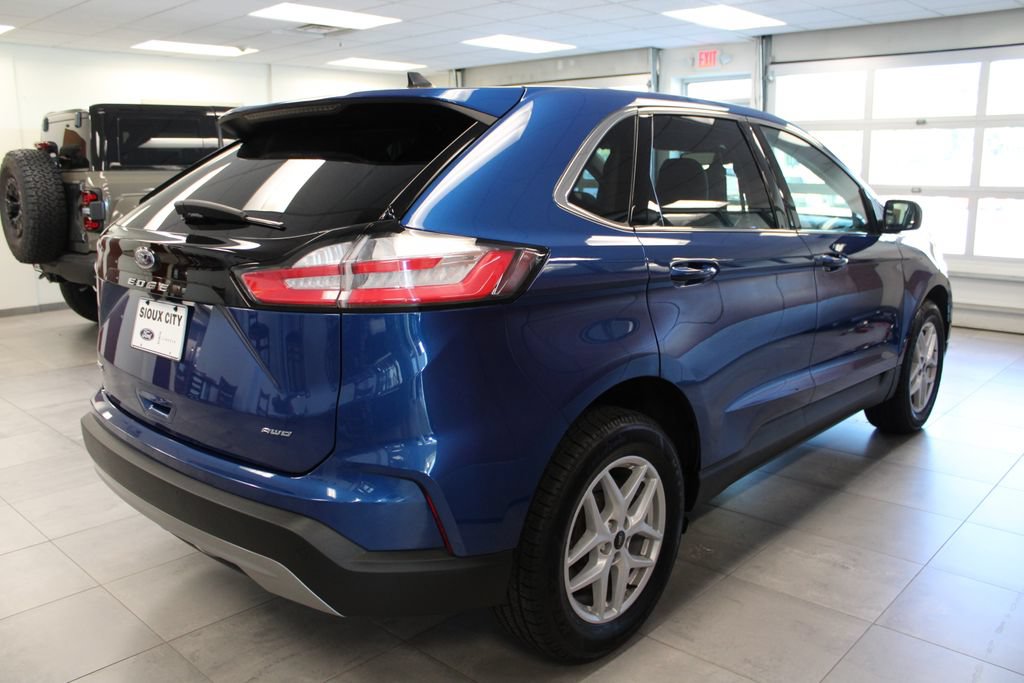 Certified 2024 Ford Edge SEL w/ Convenience Package AWD/4WD image 5