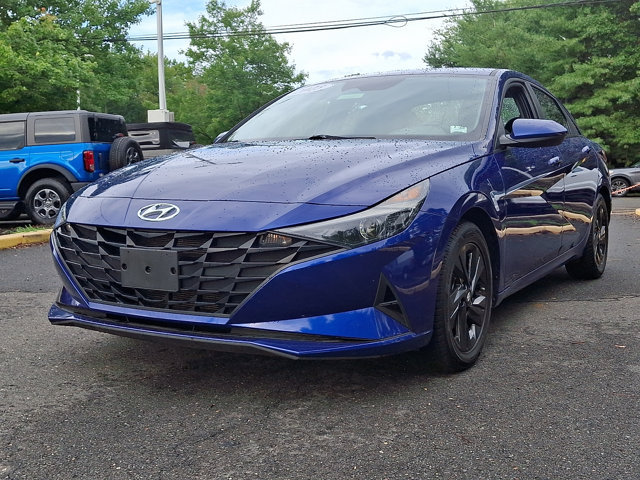 Used 2023 Hyundai Elantra SEL FWD image 4