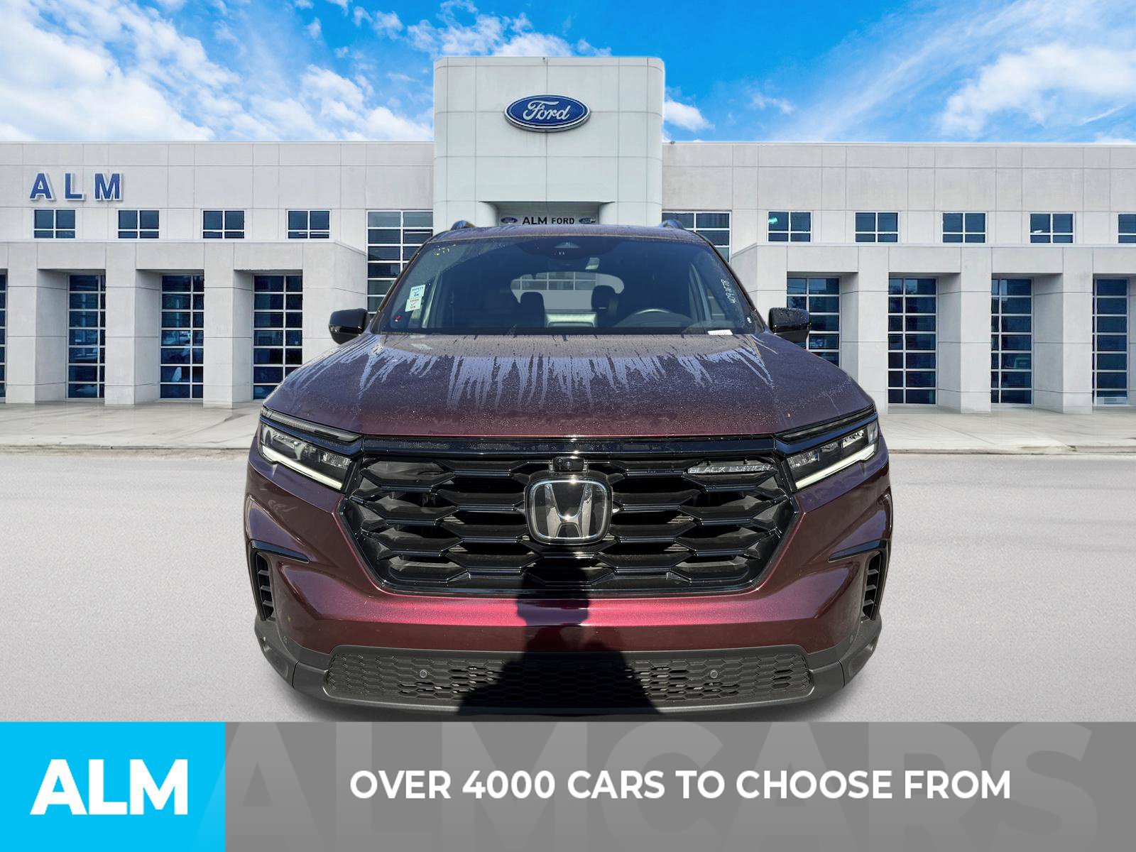 Used 2025 Honda Pilot Black Edition image 2