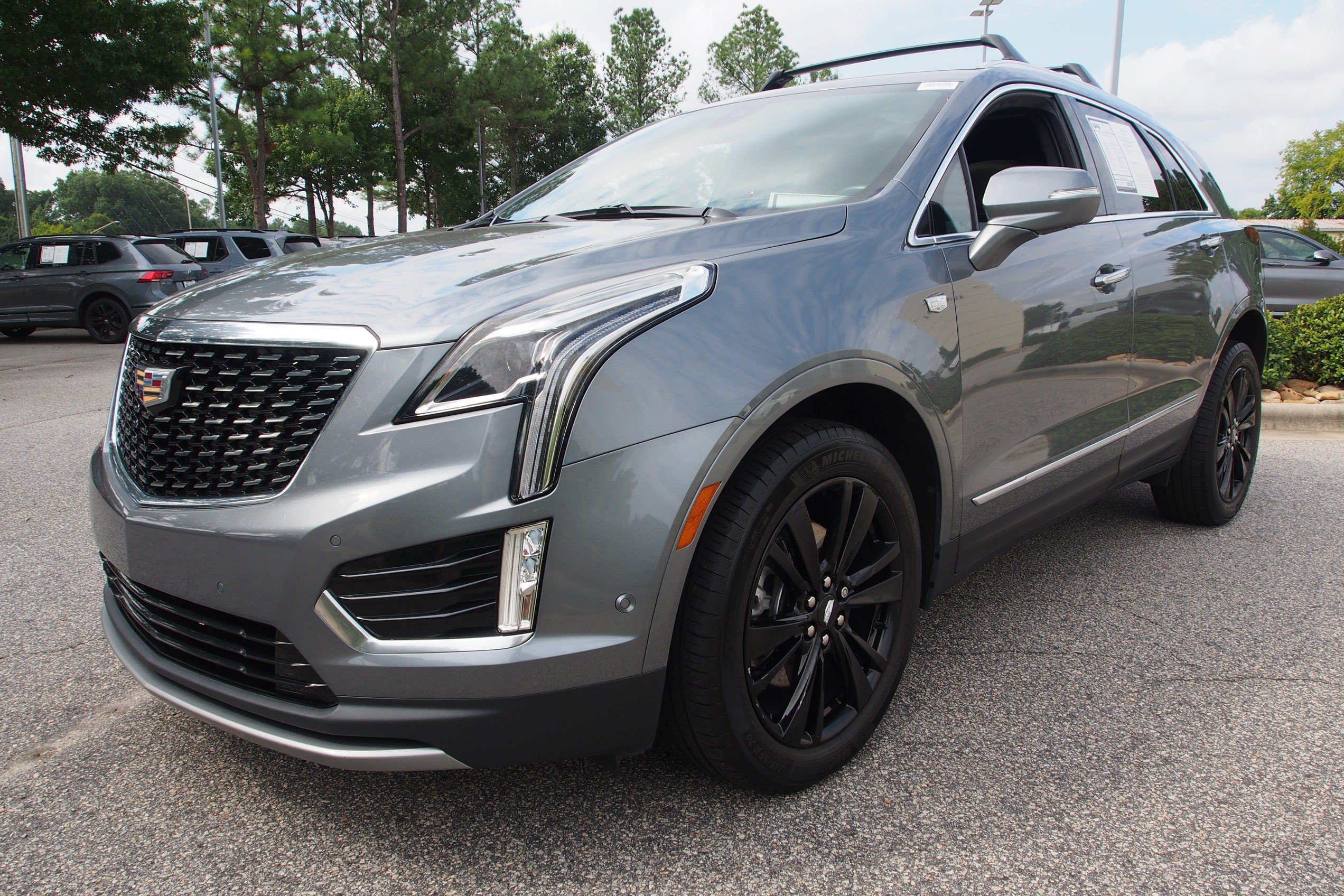 Used 2022 Cadillac XT5 Premium Luxury w/ Technology Package FWD image 4
