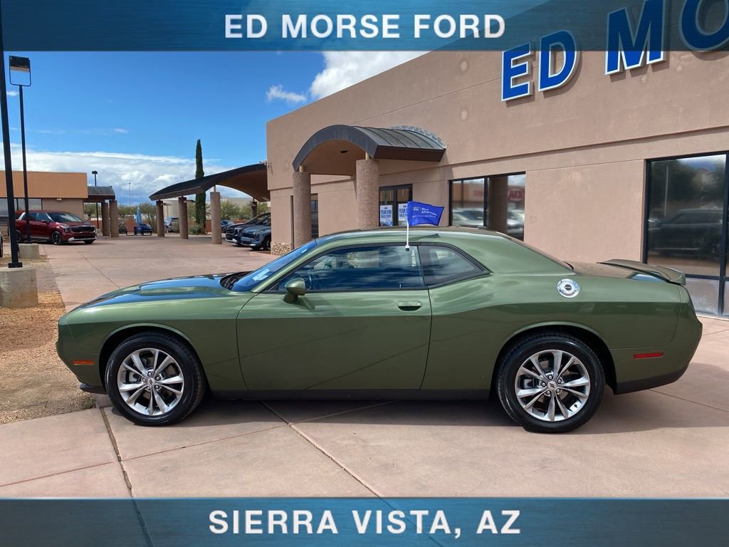 Used 2021 Dodge Challenger SXT AWD/4WD image 5