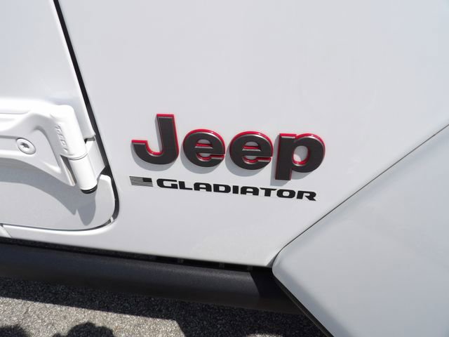 Used 2023 Jeep Gladiator Rubicon w/ Cold Weather Group AWD/4WD image 9